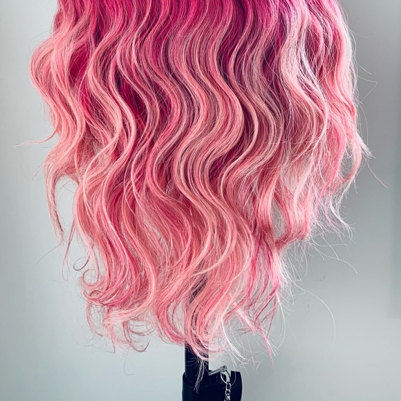 Gorgeous 30” Ombre Pink Fuchsia Synthetic Lace Front Wig - Picture 14 of 14